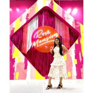 Moving Sale‼️ Urban Outfitters Floral dress